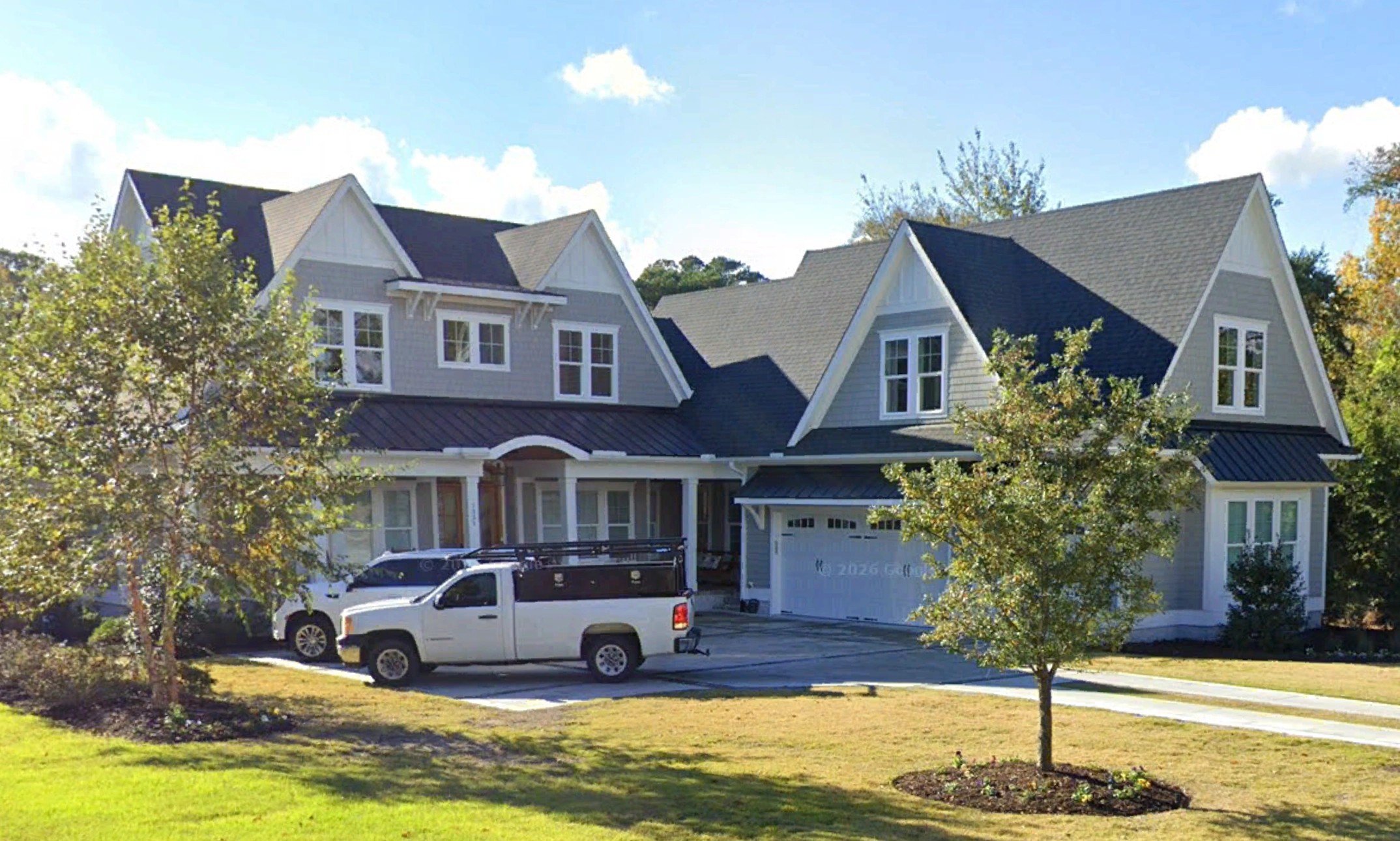 1.5-Story House Plan 4176 ft²: 4 Beds, Home Office, 4.5 Baths, Open Floor Plan, 3-Car Garage