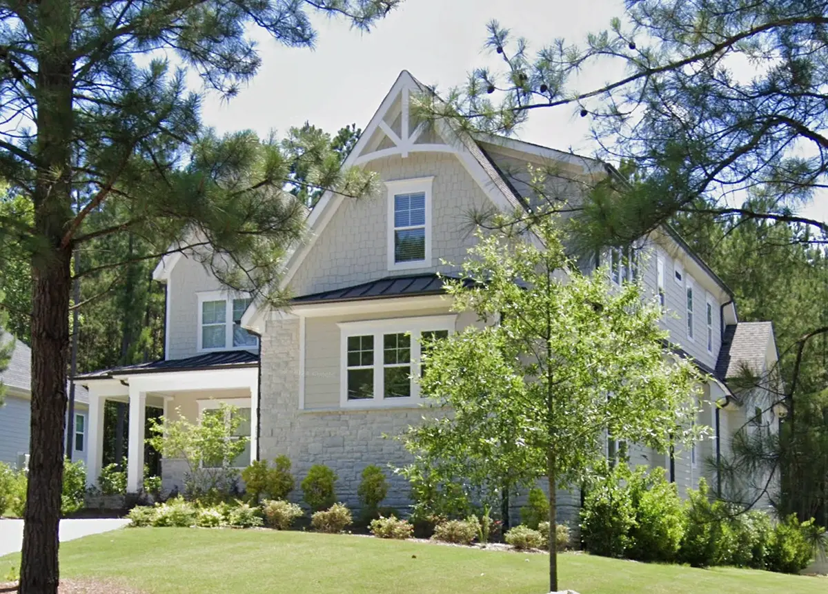 1.5-Story House Plan 3672 ft²: 4 Beds, Home Office, 3 Baths, Open Floor Plan, 2-Car Garage