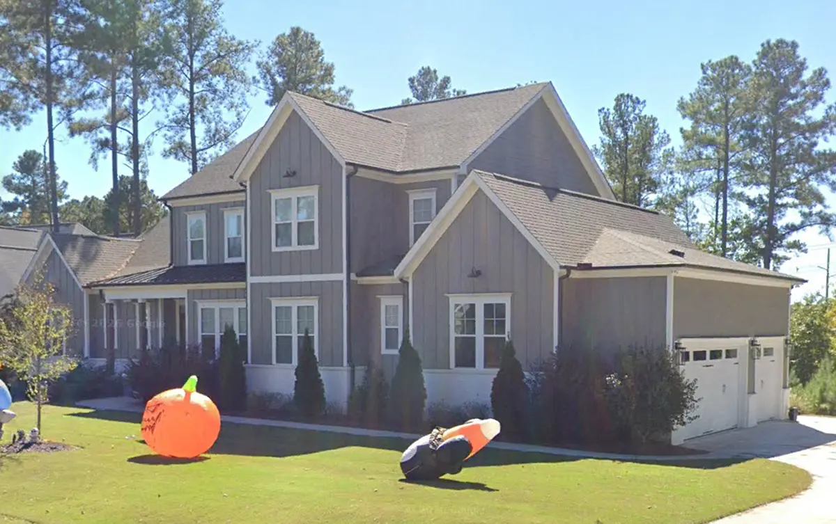 2-Story House Plan 4200 ft²: 4 Beds, Home Office, 5 Baths, Open Floor Plan, 3-Car Garage