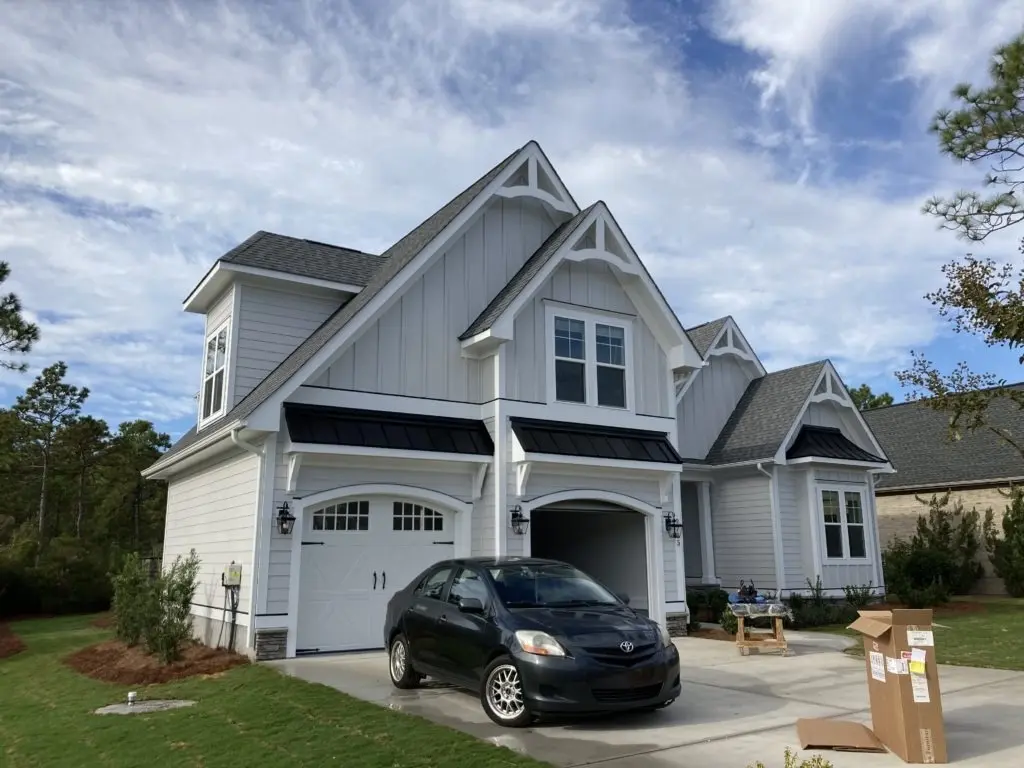 1.5-Story House Plan 3371 ft²: 3 Beds, Home Office, 3.5 Baths, Open Floor Plan, 2-Car Garage