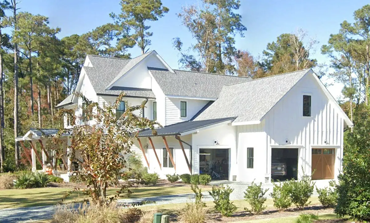 2-Story House Plan 4705 ft²: 5 Beds, Home Office, 5 Baths, Open Floor Plan, 3-Car Garage