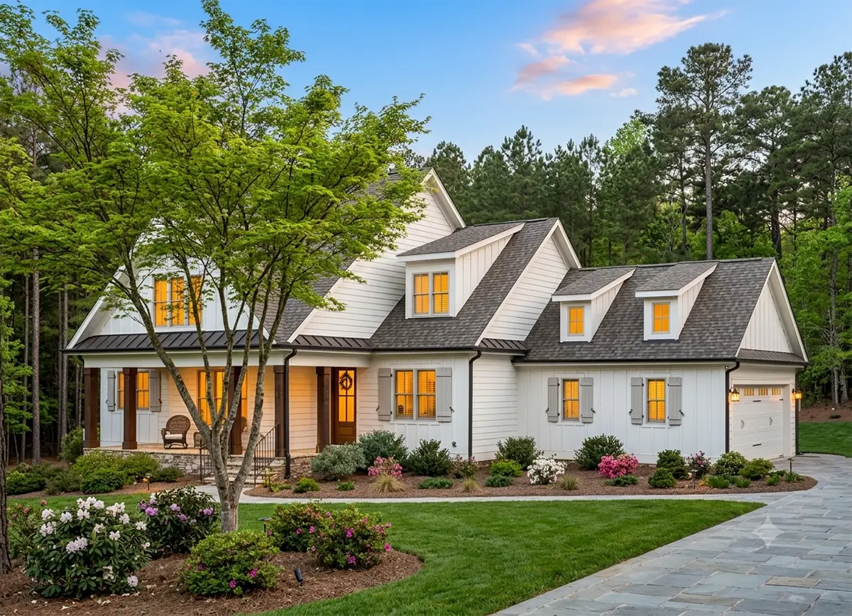 1.5-Story House Plan 2488 ft²: 4 Beds, Home Office, 3 Baths, Open Floor Plan, 2-Car Garage