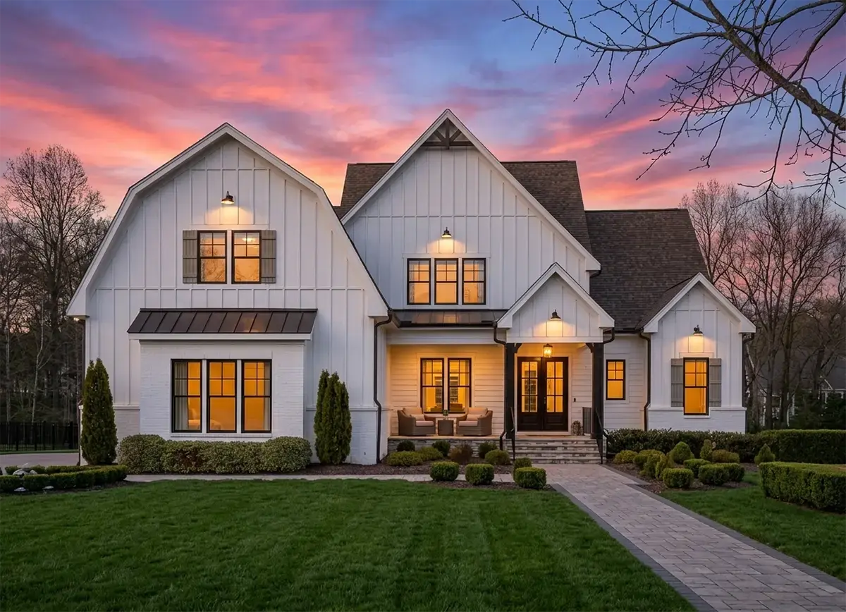 1.5-Story House Plan 4143 ft²: 4 Beds, Home Office, 4.5 Baths, Open Floor Plan, 3-Car Garage