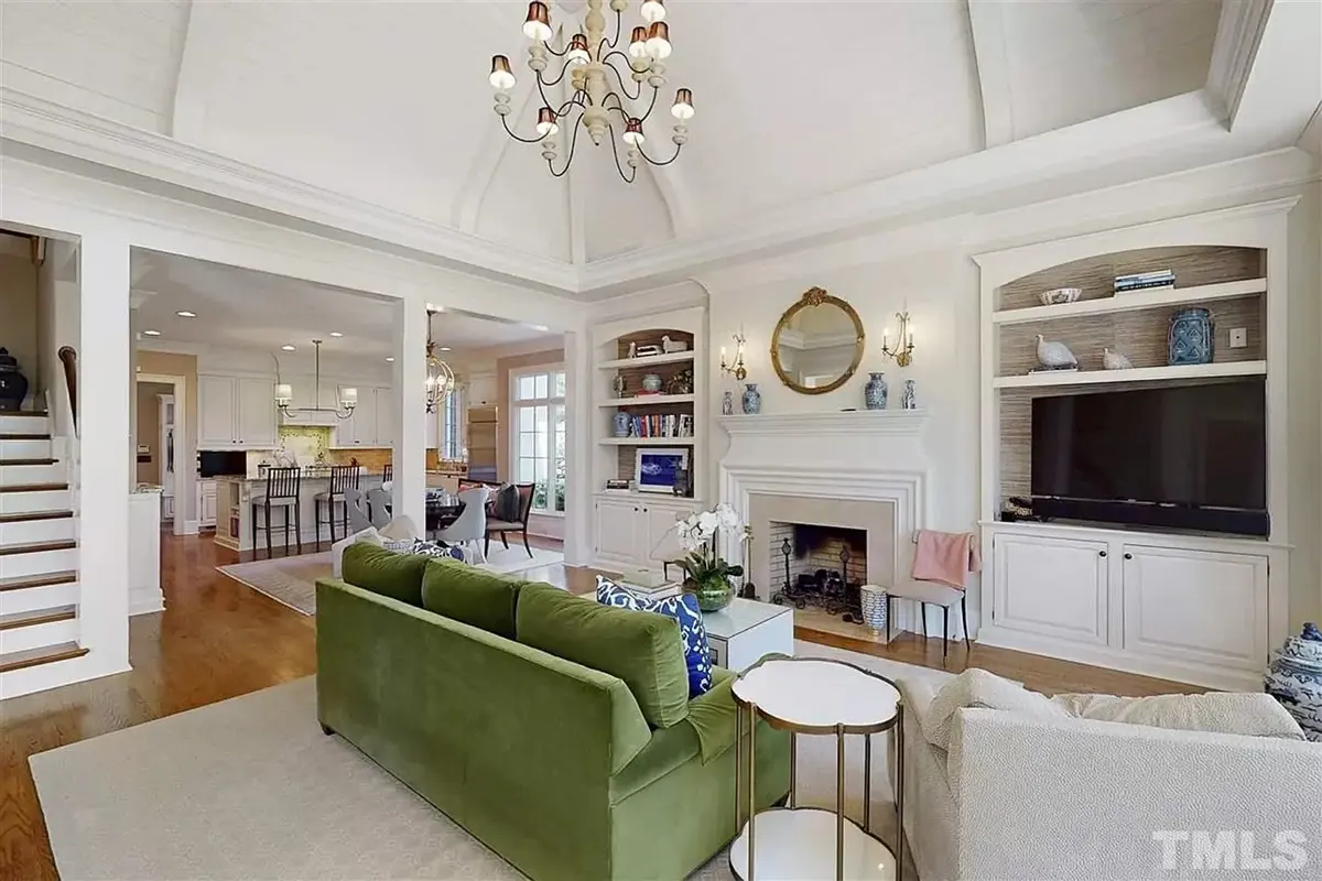1.5-Story House Plan 5180 ft²: 4 Beds, Home Office, 4.5 Baths, Open Floor Plan, 2-Car Garage