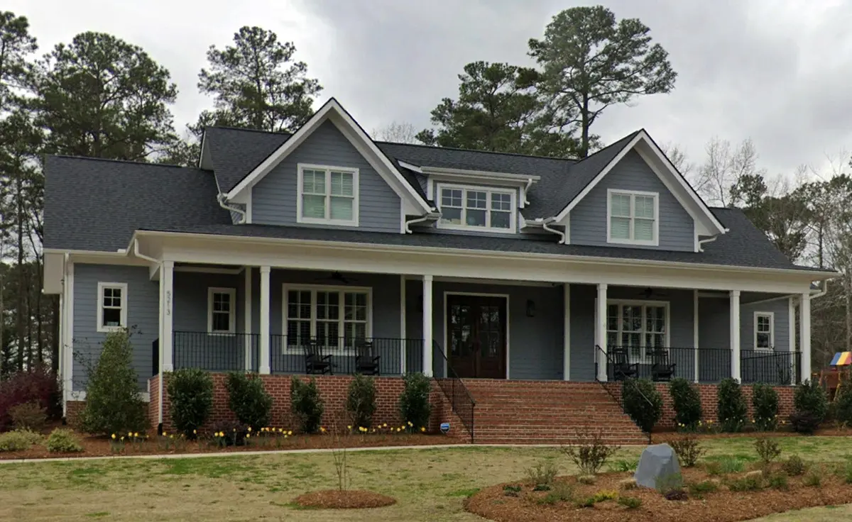 1.5-Story House Plan 3669 ft²: 4 Beds, Home Office, 4.5 Baths, Open Floor Plan, 3-Car Garage