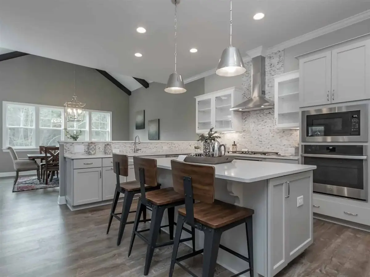 1.5-Story House Plan 3062 ft²: 4 Beds, 3.5 Baths, Open Floor Plan, 2-Car Garage