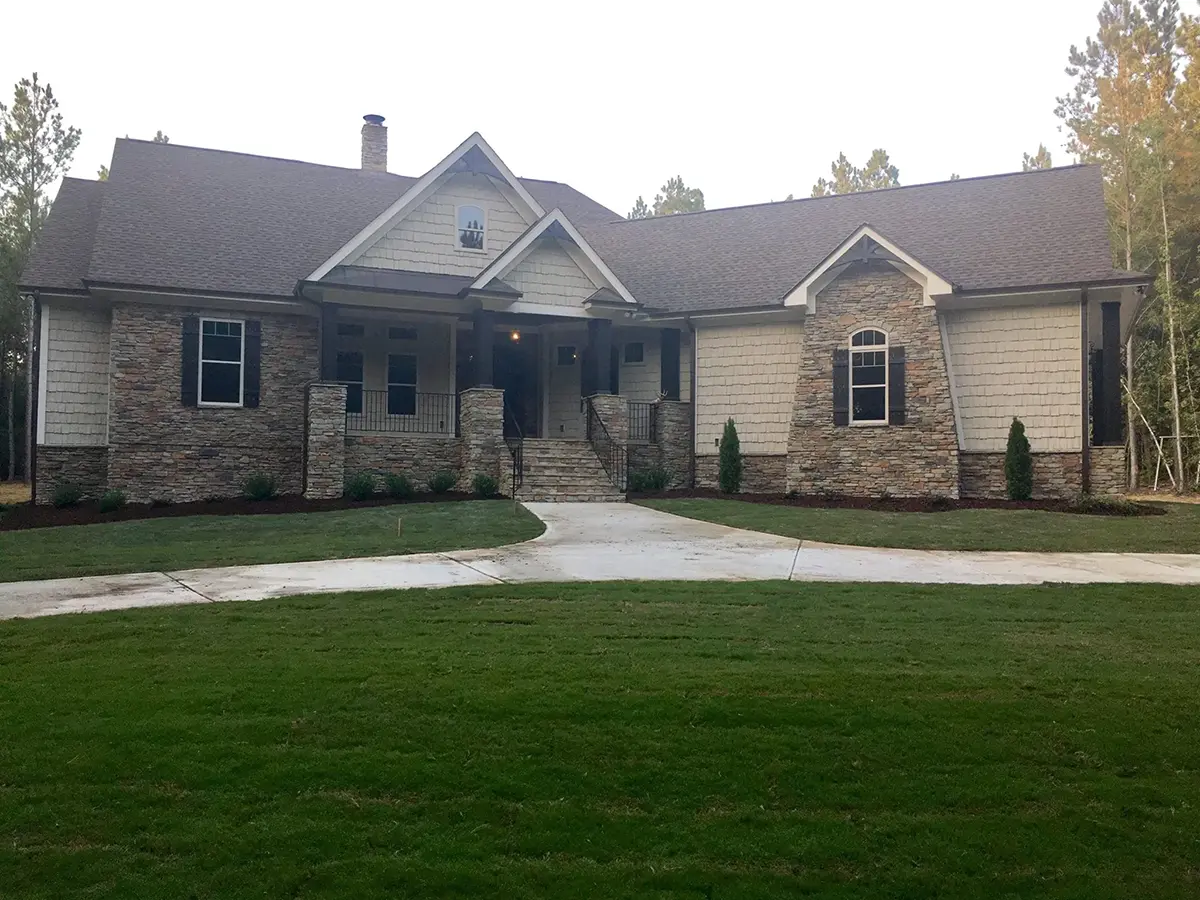1-Story House Plan 3237 ft²: 4 Beds, Home Office, 3.5 Baths, Open Floor Plan, 2-Car Garage