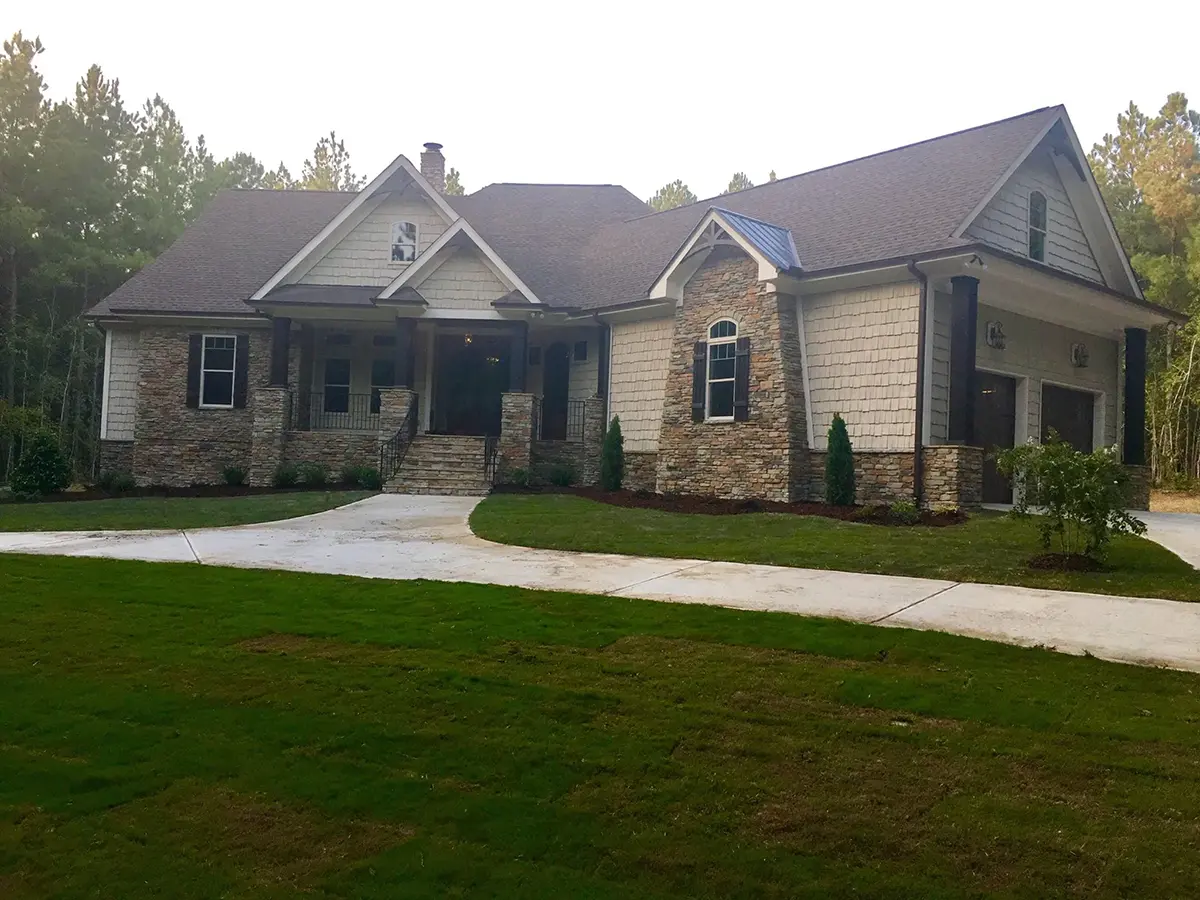 1-Story House Plan 3237 ft²: 4 Beds, Home Office, 3.5 Baths, Open Floor Plan, 2-Car Garage