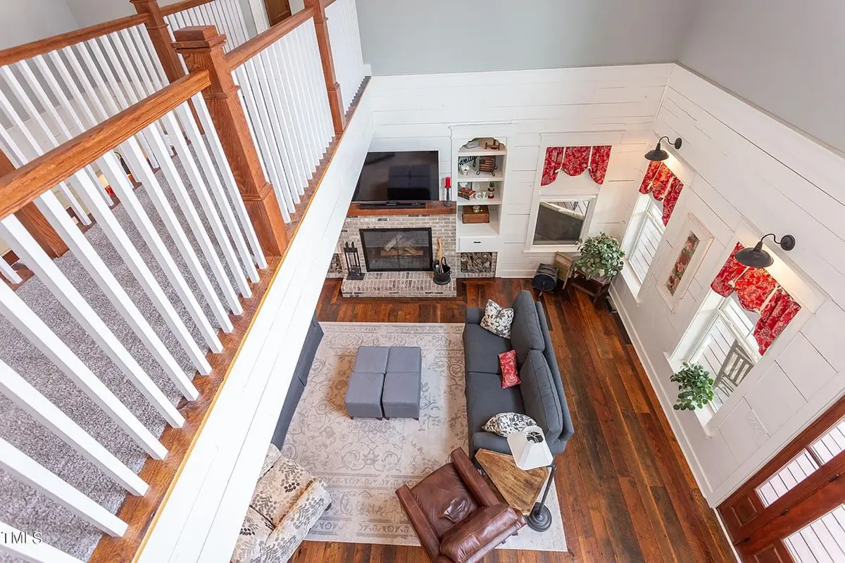 1.5-Story House Plan 3363 ft²: 3 Beds, 3.5 Baths, 3-Car Garage