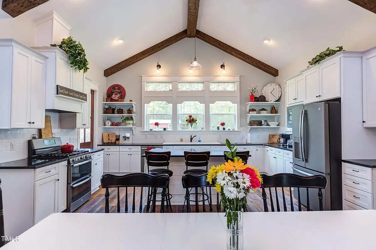 1.5-Story House Plan 3363 ft²: 3 Beds, 3.5 Baths, 3-Car Garage