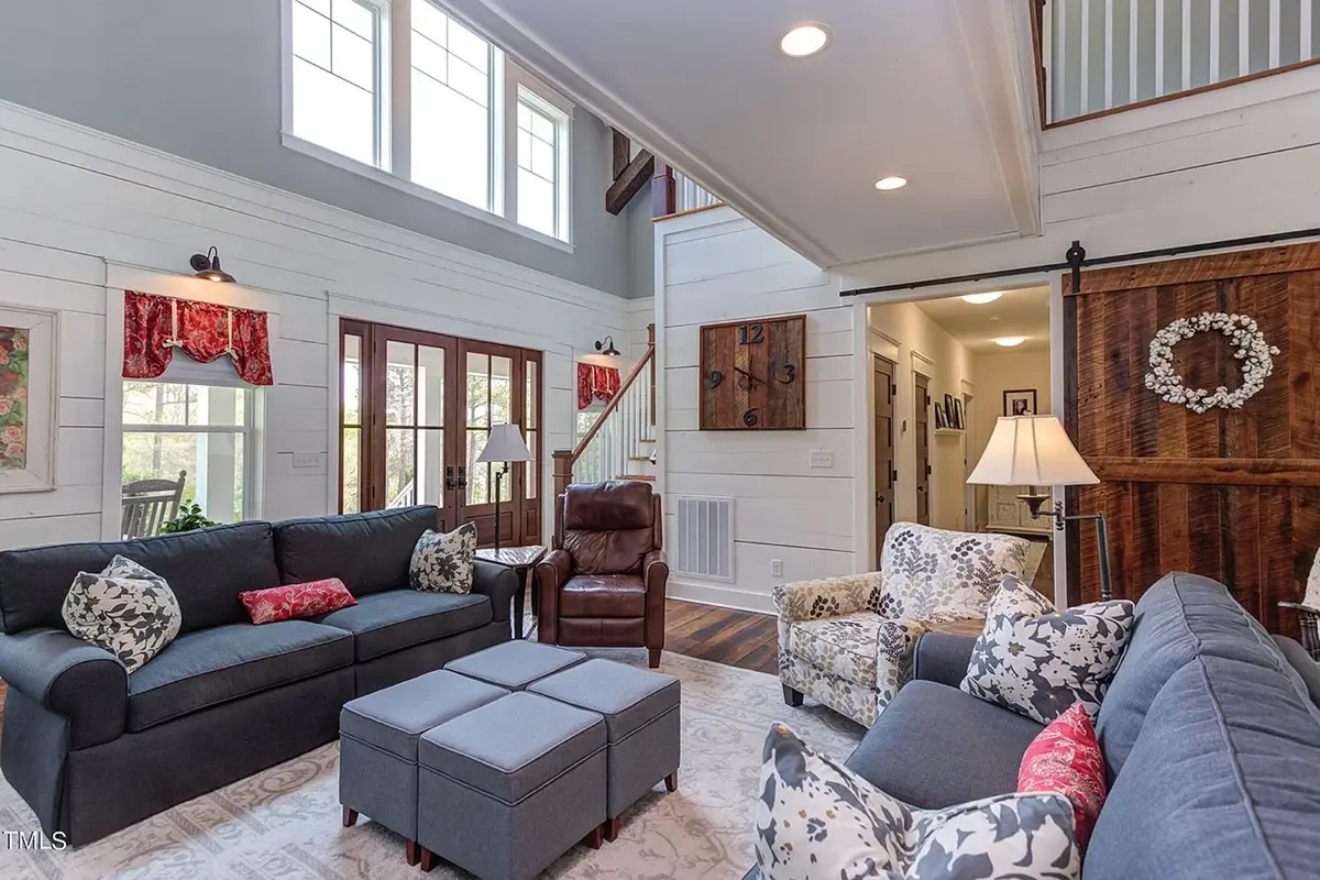1.5-Story House Plan 3363 ft²: 3 Beds, 3.5 Baths, 3-Car Garage