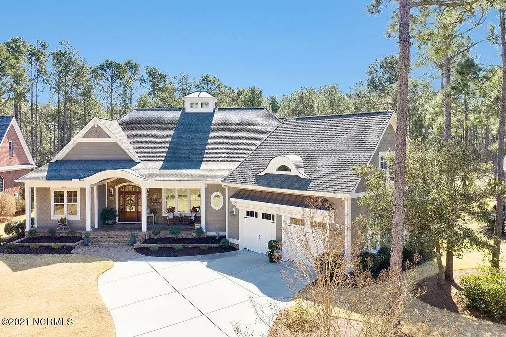 1.5-Story House Plan 3657 ft²: 3 Beds, Home Office, 3.5 Baths, Open Floor Plan, 2-Car Garage