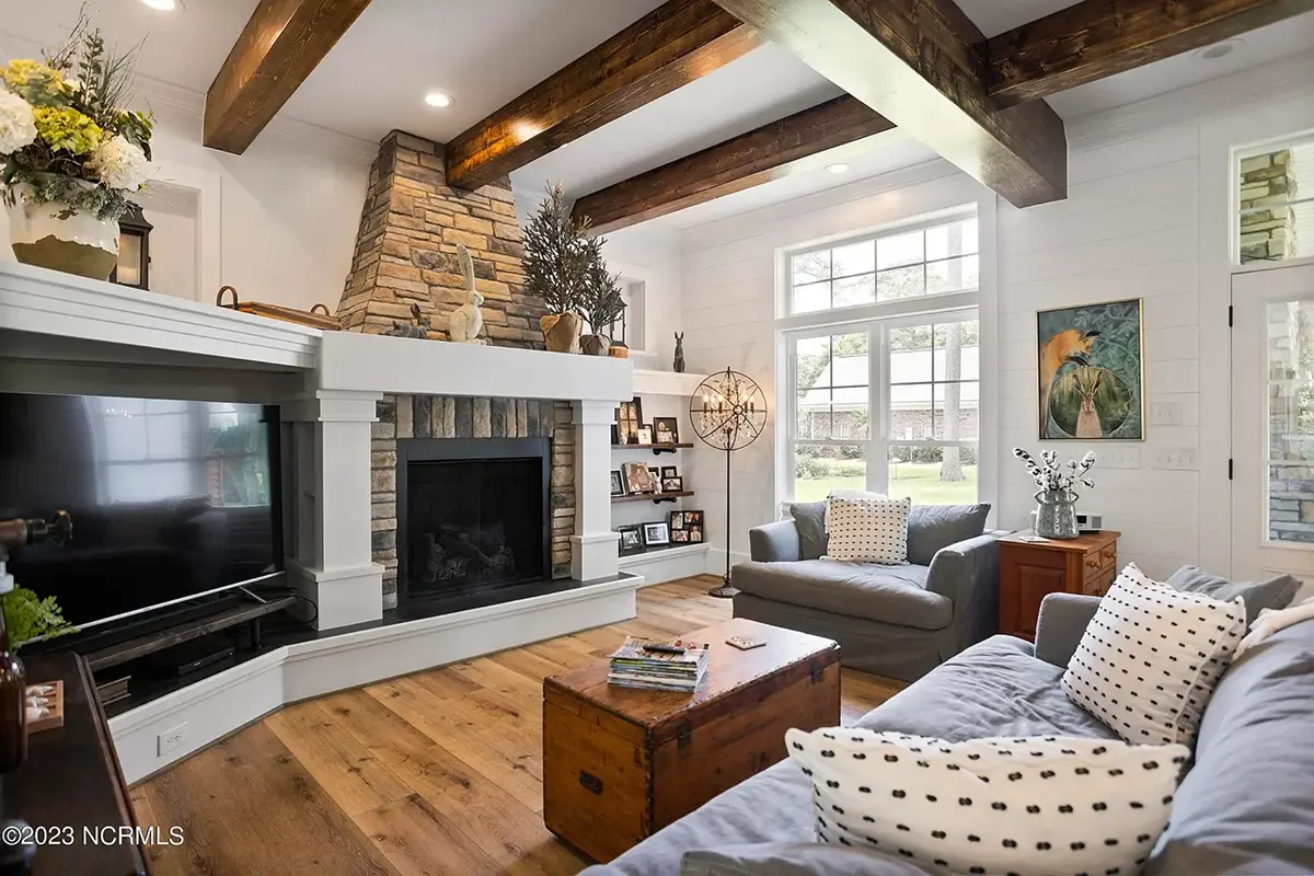 1.5-Story House Plan 3375 ft²: 3 Beds, 3.5 Baths, Open Floor Plan, 2-Car Garage