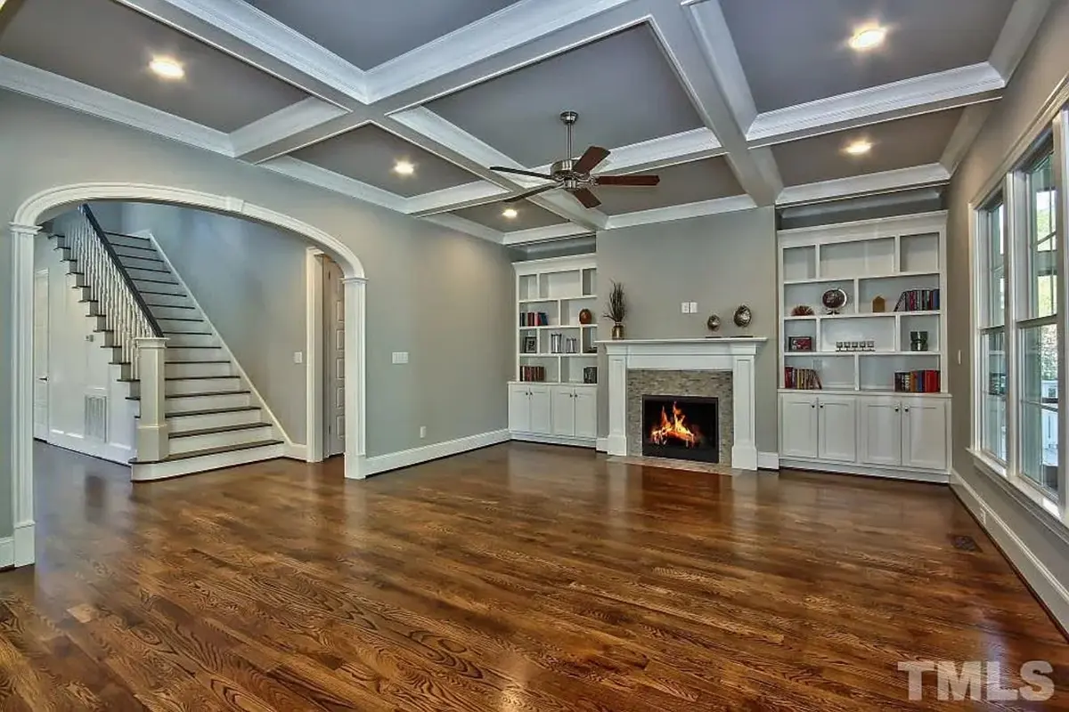 2-Story House Plan 4400 ft²: 5 Beds, Home Office, 5.5 Baths, Open Floor Plan, 3-Car Garage