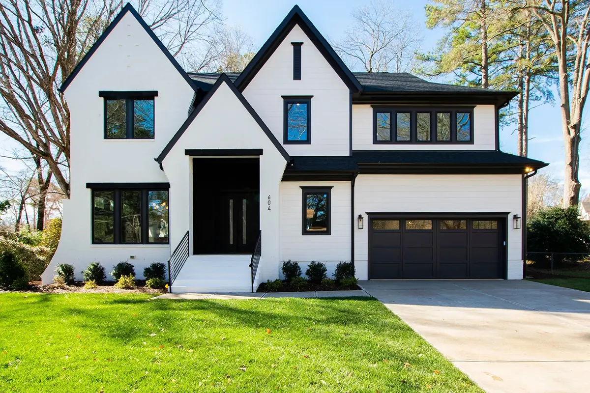 2-Story House Plan 5004 ft²: 5 Beds, 4.5 Baths, Open Floor Plan, 2-Car Garage