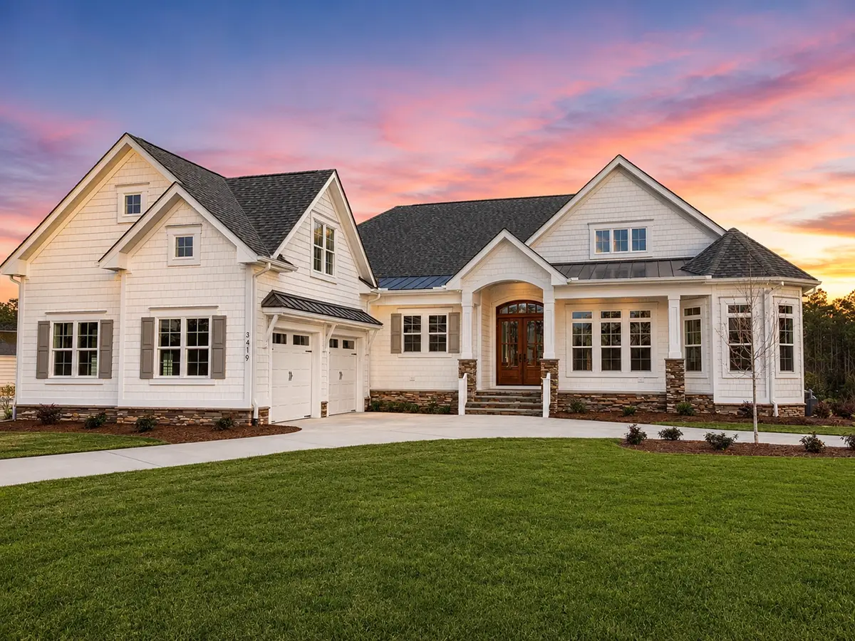 1-Story House Plan 3607 ft²: 3 Beds, 5.5 Baths, Open Floor Plan, 2-Car Garage