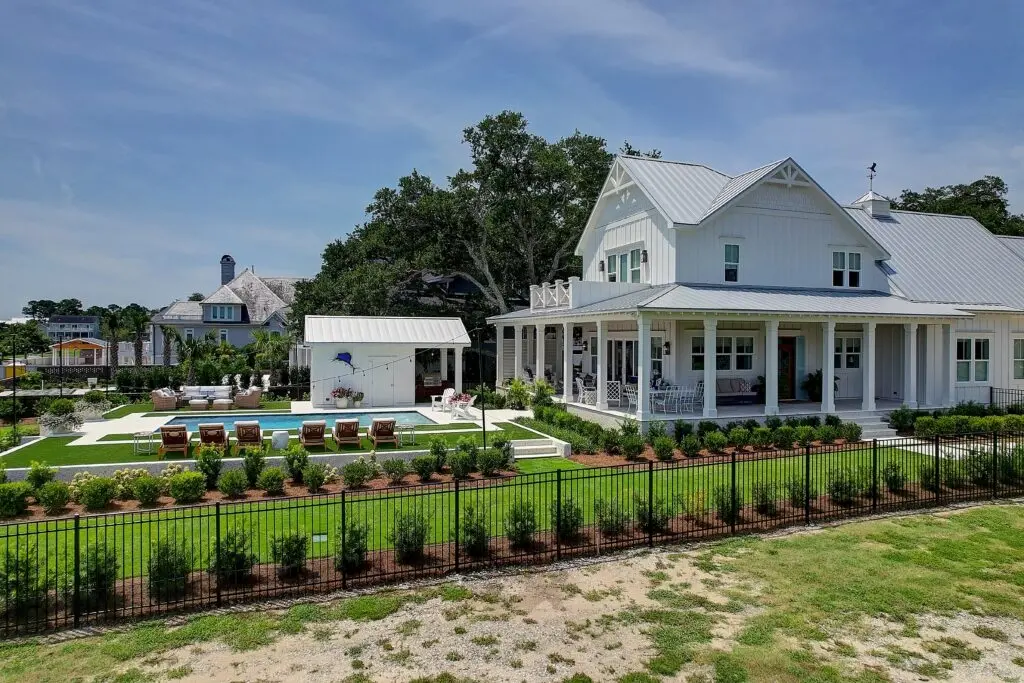 2-Story House Plan 2987 ft²: 3 Beds, Home Office, 5 Baths, Open Floor Plan, 2-Car Garage