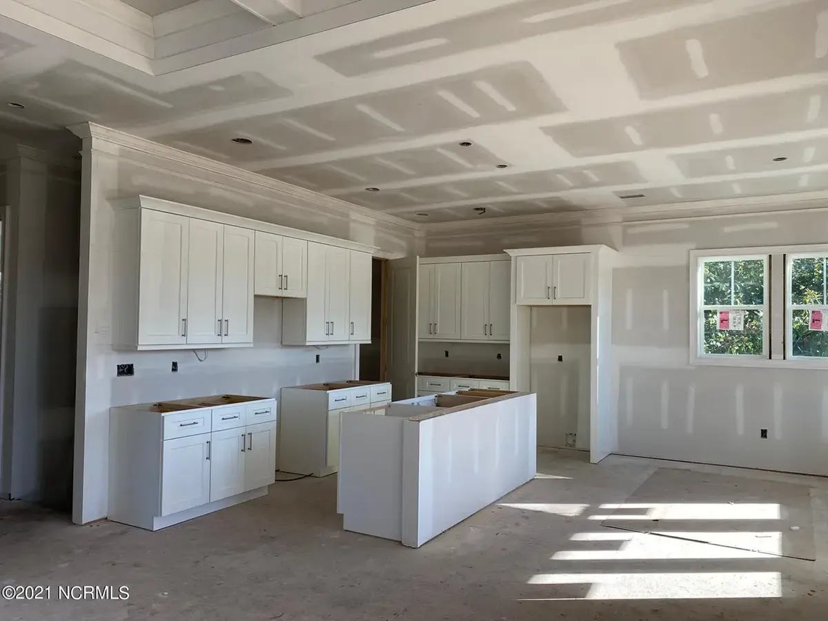 2-Story House Plan 2120 ft²: 4 Beds, 3.5 Baths, Open Floor Plan, 2-Car Garage