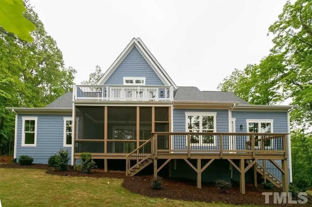 1.5-Story House Plan 4343 ft²: 3 Beds, Home Office, 4.5 Baths, Open Floor Plan, 3-Car Garage