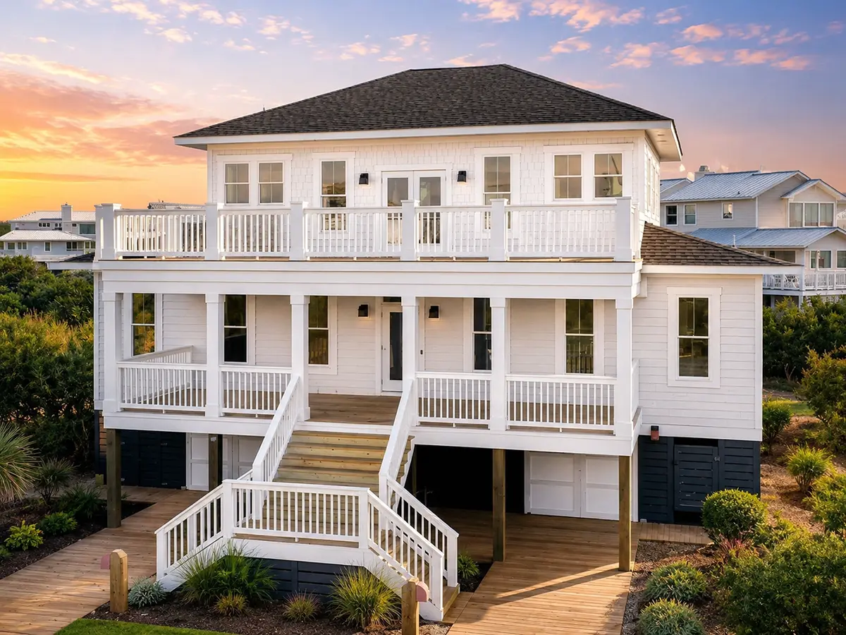 3-Story House Plan 3026 ft²: 5 Beds, 4.5 Baths, Open Floor Plan, without Garage