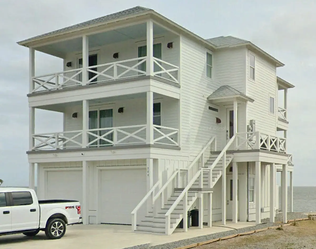 3-Story House Plan 2342 ft²: 4 Beds, 3.5 Baths, Open Floor Plan, 2-Car Garage