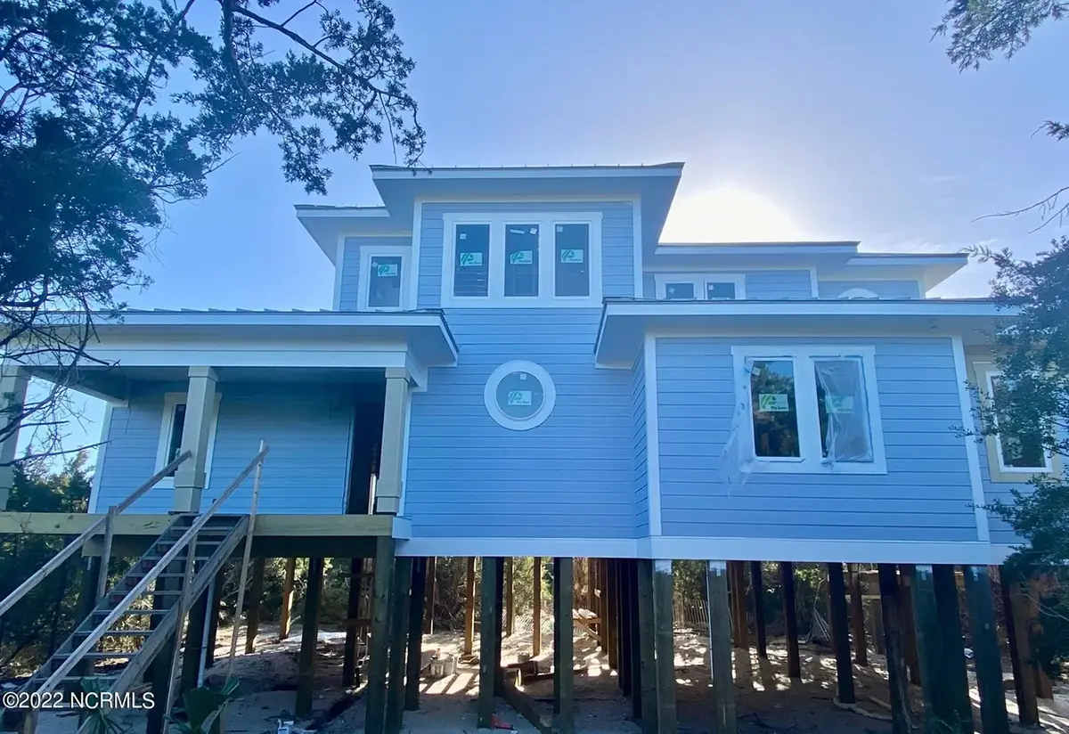 3-Story House Plan 3236 ft²: 4 Beds, 3.5 Baths, Open Floor Plan, 2-Car Garage