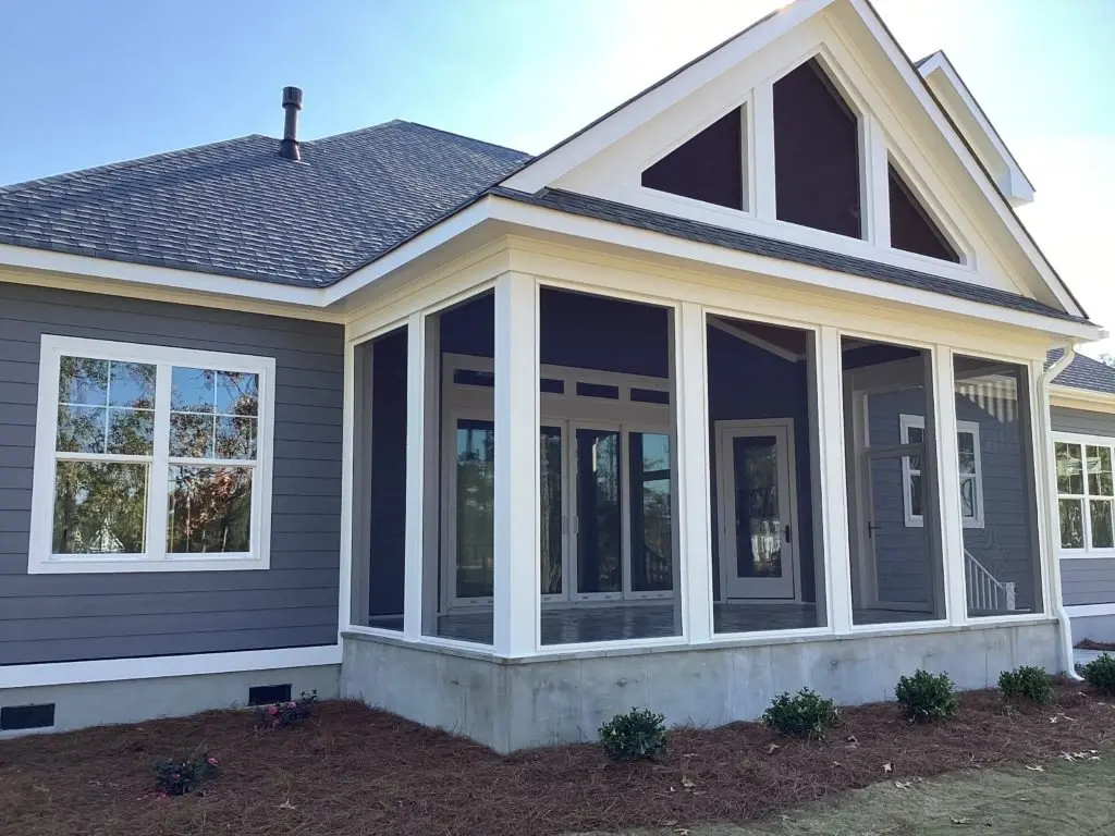 1.5-Story House Plan 3251 ft²: 4 Beds, 3 Baths, Open Floor Plan, 2-Car Garage