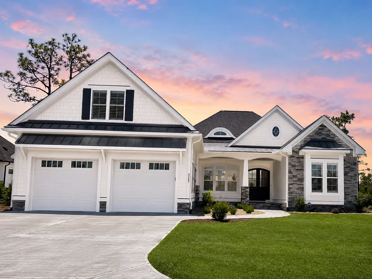 1.5-Story House Plan 2709 ft²: 2 Beds, Home Office, 4 Baths, Open Floor Plan, 2-Car Garage