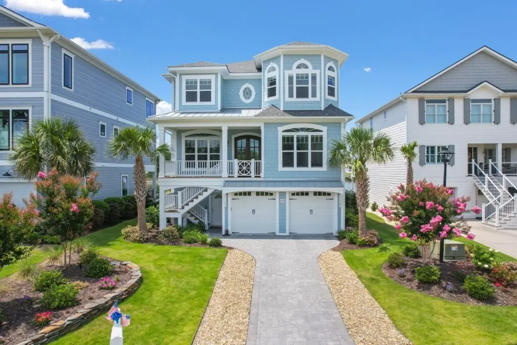 3-Story House Plan 3821 ft²: 4 Beds, Home Office, 4 Baths, Open Floor Plan, 2-Car Garage
