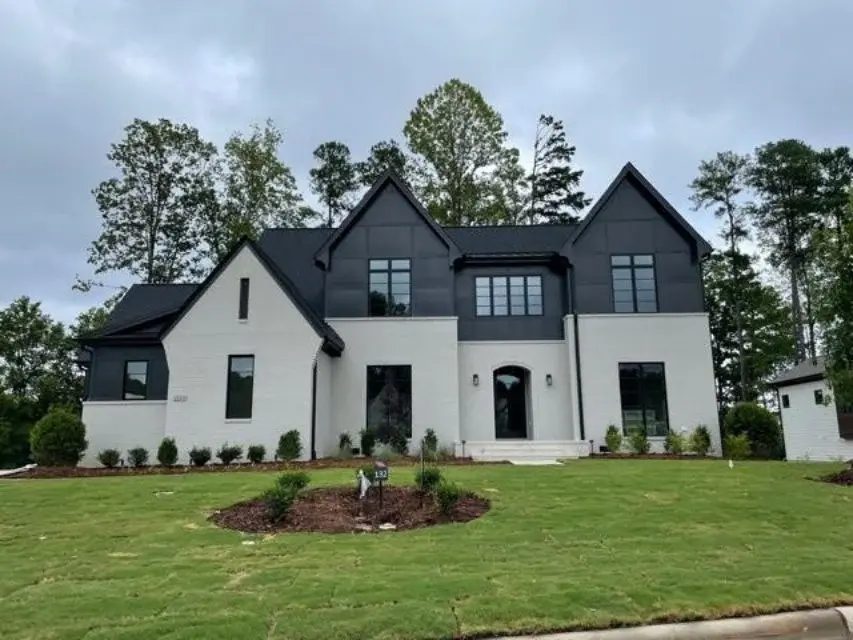 2-Story House Plan 4101 ft²: 4 Beds, 4.5 Baths, Open Floor Plan, 3-Car Garage