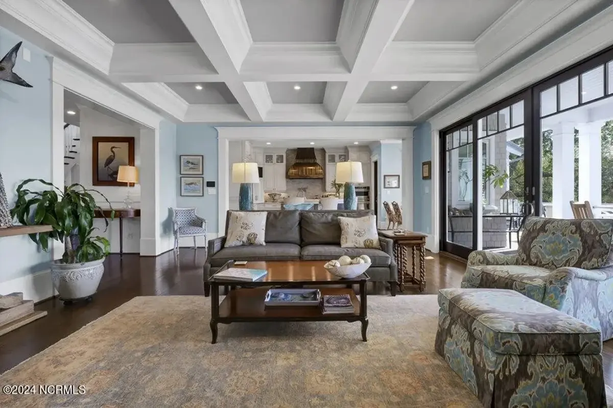 Interior 21 – 3-Story House Plan 6300 ft²: 5 Beds, Home Office, 6 Baths, Open Floor Plan, 2-Car Garage — 10297R