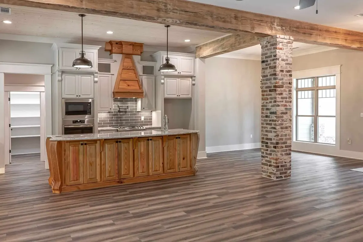 Interior 10 – 1.5-Story House Plan 2589 ft²: 4 Beds, 3.5 Baths, Open Floor Plan, 2-Car Garage — 14691R