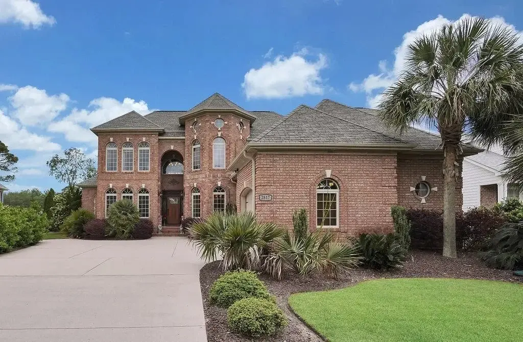 Actual Photos of House 17 – 2-Story House Plan 3565 ft²: 4 Beds, Home Office, 4.5 Baths, Open Floor Plan, 2-Car Garage — 20933R