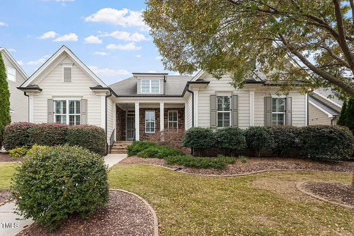 Actual Photos of House 17 – 1.5-Story House Plan 2836 ft²: 3 Beds, 3 Baths, Open Floor Plan, 2-Car Garage — 85125R