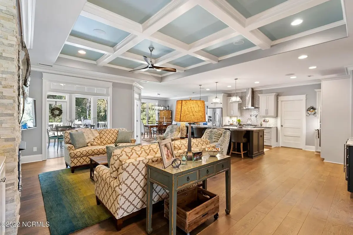 Interior 8 – 1.5-Story House Plan 3783 ft²: 3 Beds, Home Office, 3.5 Baths, Open Floor Plan, 2-Car Garage — 29718R