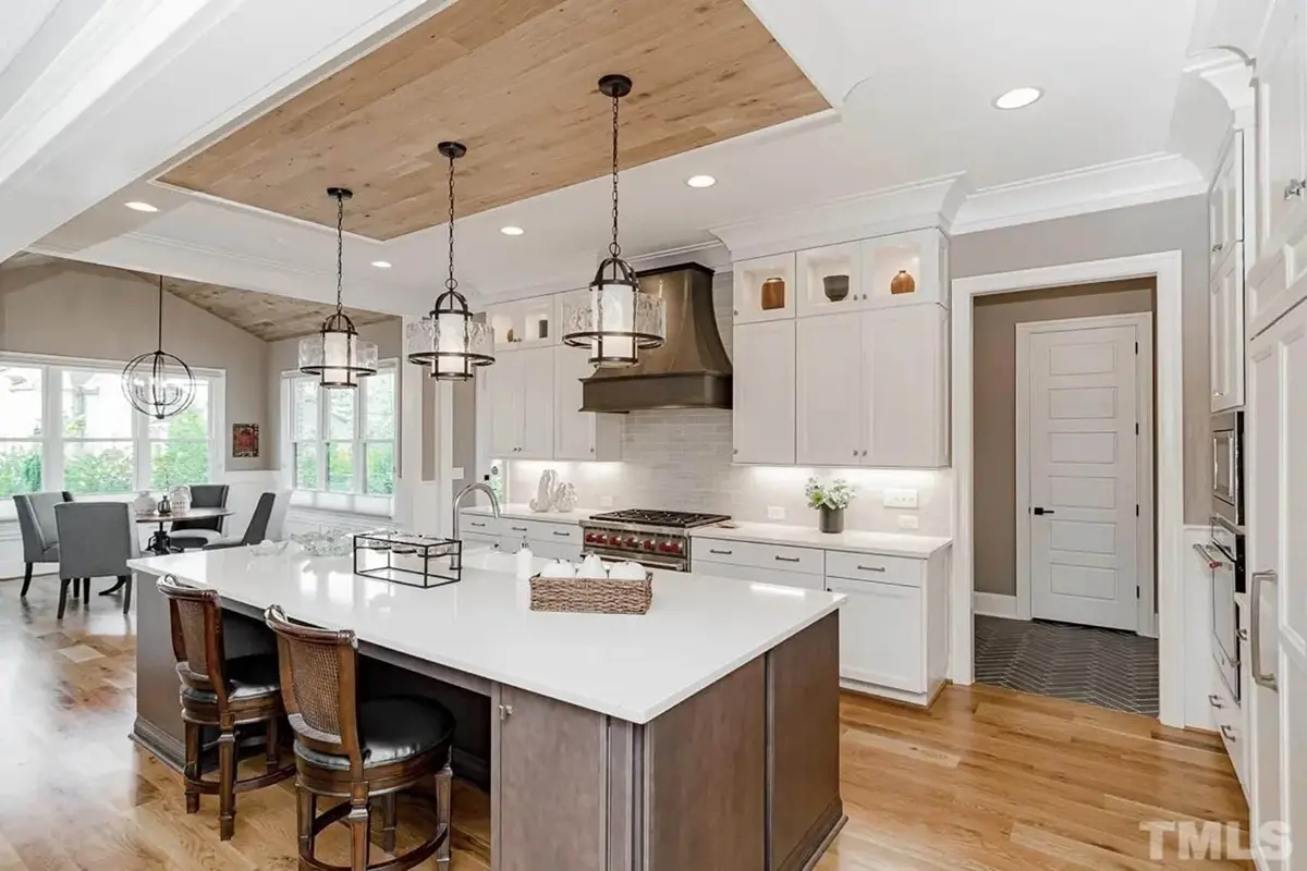 Interior 8 – 2-Story House Plan 4209 ft²: 5 Beds, 5.5 Baths, Open Floor Plan, 3-Car Garage — 11740R