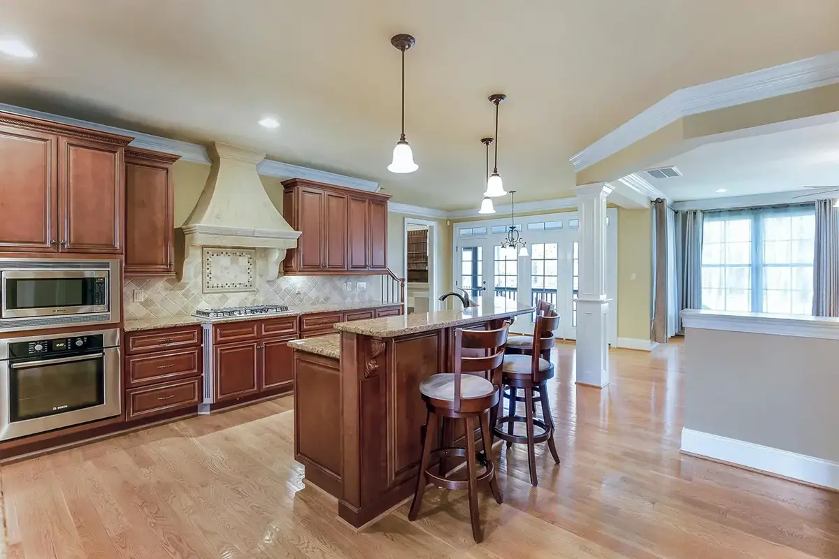 Interior 6 – 2-Story House Plan 2519 ft²: 4 Beds, Home Office, 3 Baths, Open Floor Plan, 3-Car Garage — 20216R