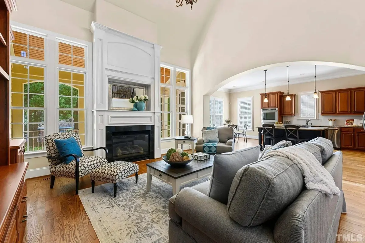 Interior 13 – 2-Story House Plan 4300 ft²: 4 Beds, Home Office, 4 Baths, Open Floor Plan, 2-Car Garage — 88919R