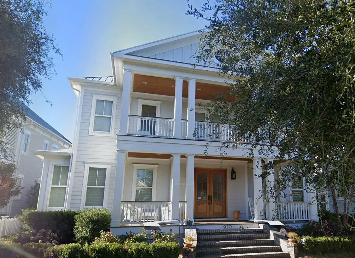 Actual Photos of House 7 – 2-Story House Plan 4264 ft²: 3 Beds, 4.5 Baths, Open Floor Plan, 2-Car Garage — 68310R