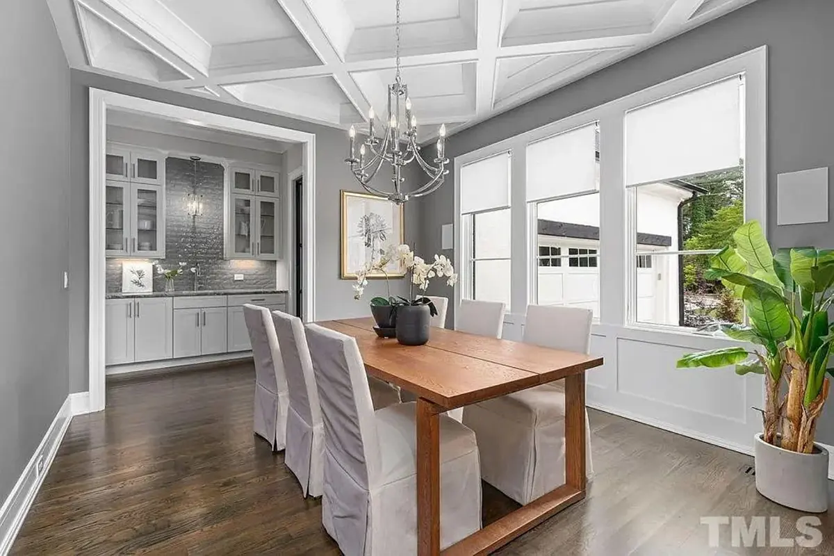 Interior 9 – 1.5-Story House Plan 4282 ft²: 4 Beds, Home Office, 4.5 Baths, Open Floor Plan, 2-Car Garage — 43606R