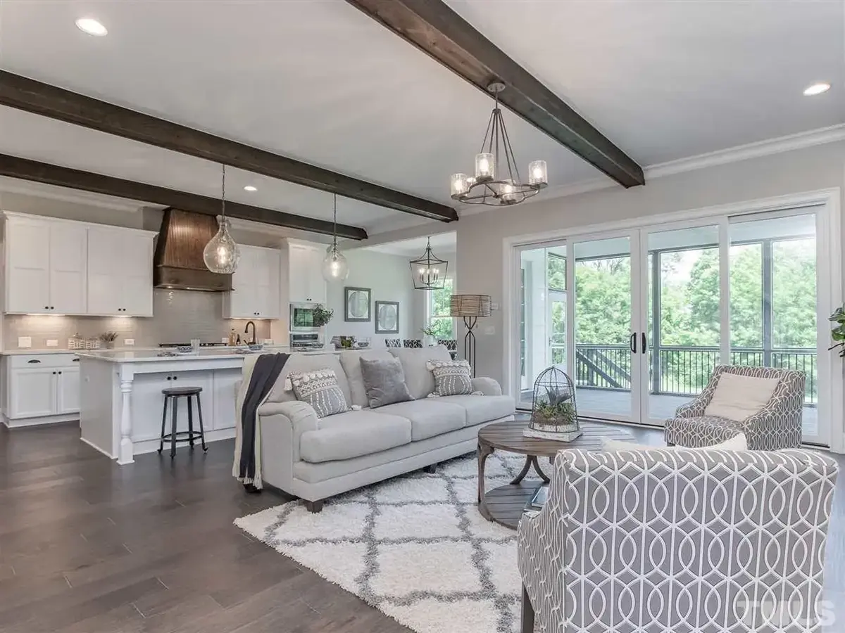 Interior 11 – 1.5-Story House Plan 3912 ft²: 5 Beds, 4.5 Baths, Open Floor Plan, 3-Car Garage — 64220R