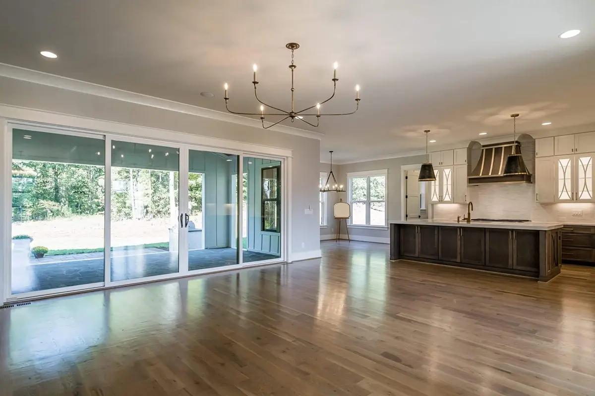 Interior 14 – 2-Story House Plan 4037 ft²: 4 Beds, Home Office, 5 Baths, Open Floor Plan, 3-Car Garage — 32038R