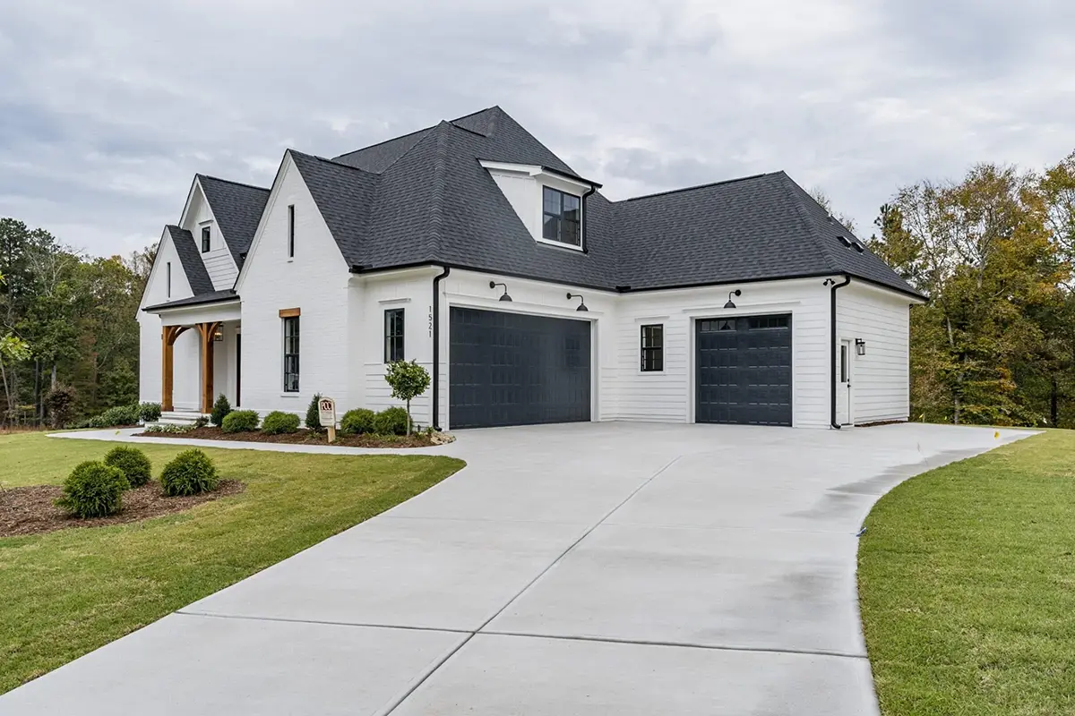 Main Images 4 – 2-Story House Plan 3103 ft²: 4 Beds, 4.5 Baths, Open Floor Plan, 2-Car Garage — 95174R