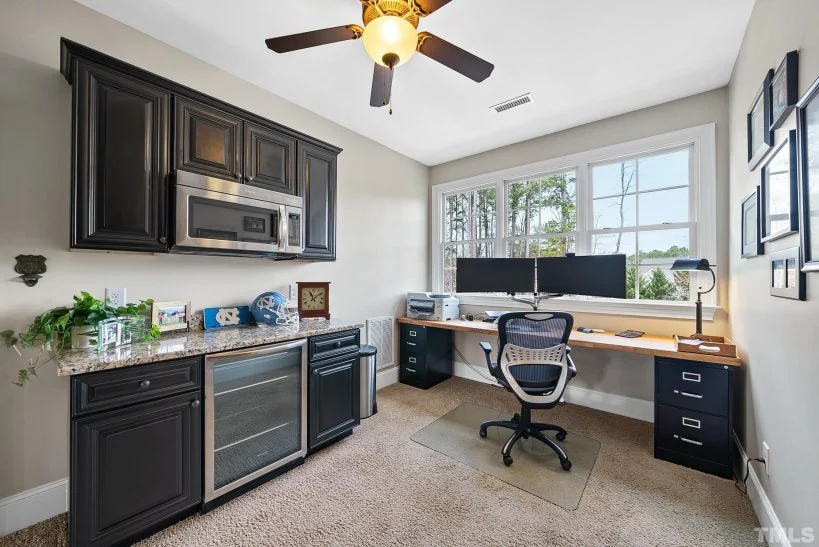 Interior 21 – 2-Story House Plan 4886 ft²: 5 Beds, Home Office, 4.5 Baths, Open Floor Plan, 2-Car Garage — 78053R
