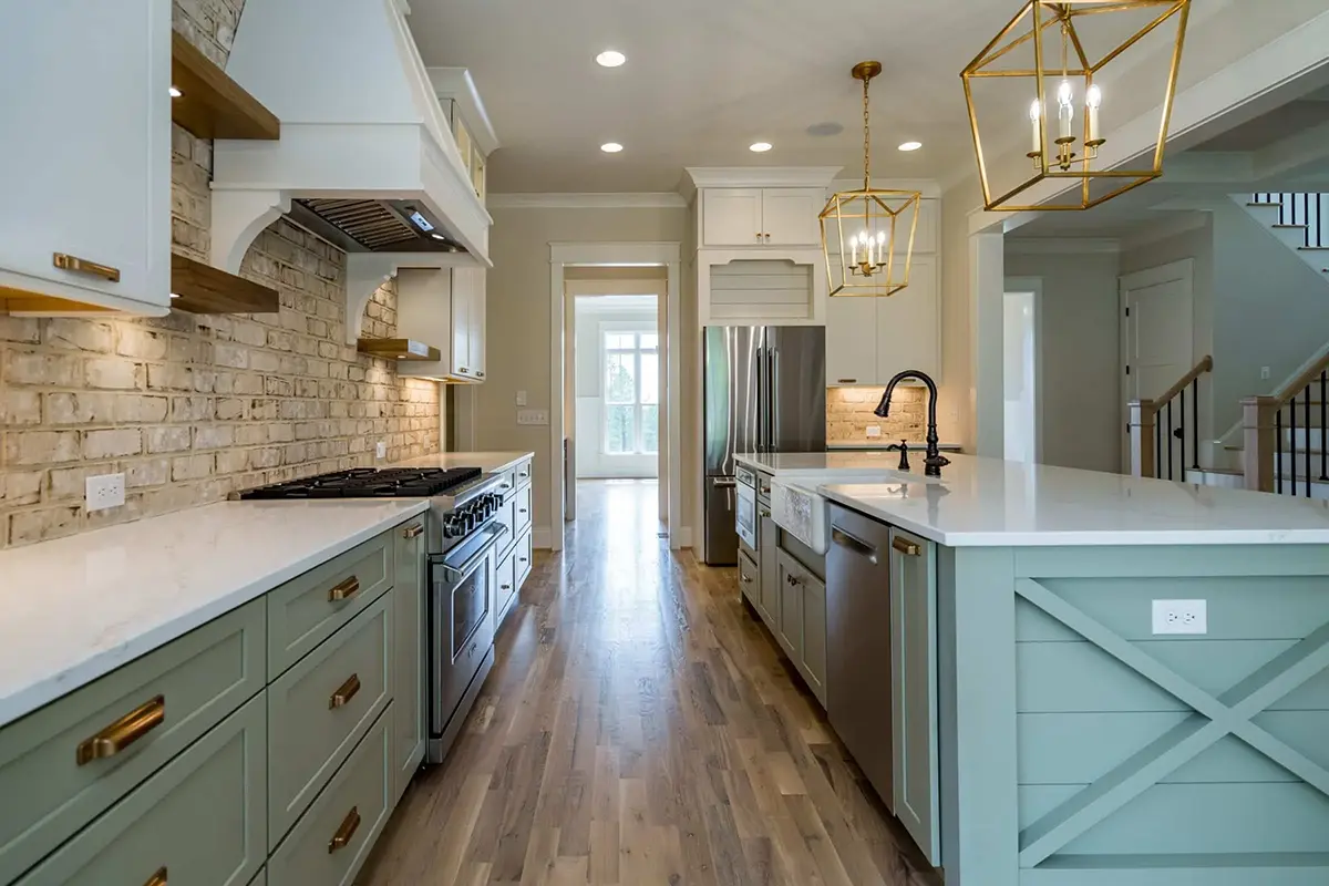 Interior 15 – 2-Story House Plan 4005 ft²: 4 Beds, Home Office, 5.5 Baths, Open Floor Plan, 3-Car Garage — 76809R