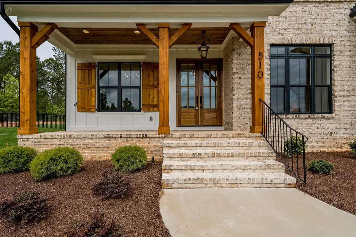 Main Images 5 – 2-Story House Plan 4005 ft²: 4 Beds, Home Office, 5.5 Baths, Open Floor Plan, 3-Car Garage — 76809R