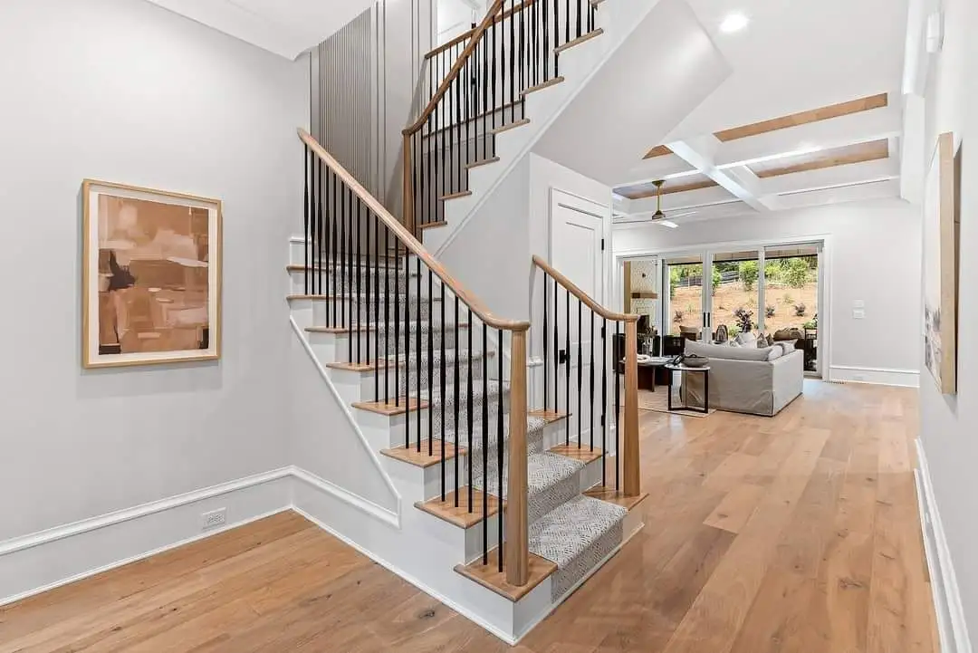 Interior 10 – 2-Story House Plan 4277 ft²: 4 Beds, Home Office, 5 Baths, Open Floor Plan, 3-Car Garage — 38077R