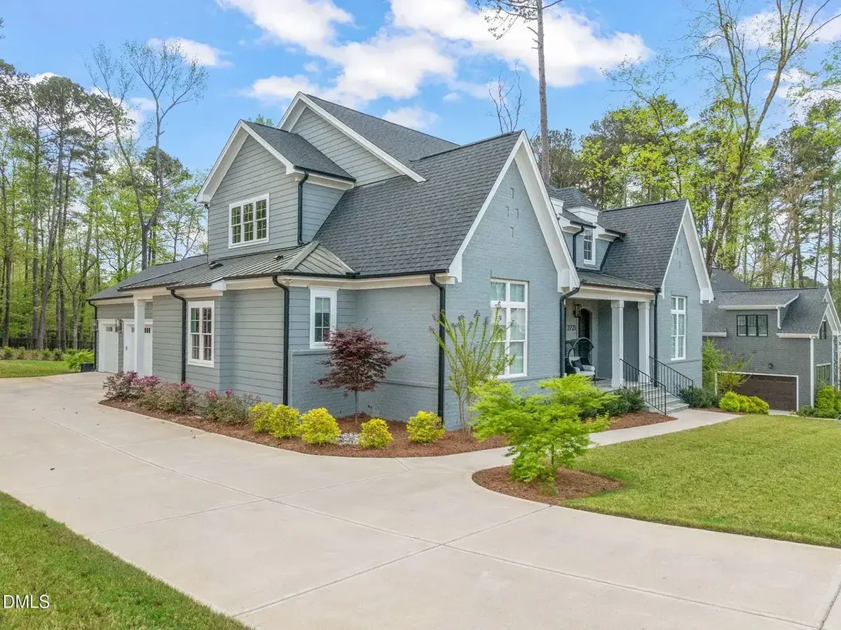 Actual Photos of House 16 – 2-Story House Plan 3783 ft²: 4 Beds, 4.5 Baths, Open Floor Plan, 3-Car Garage — 93928R