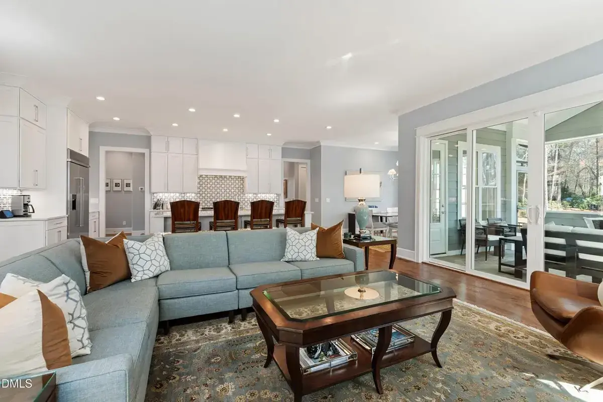 Interior 9 – 2-Story House Plan 3783 ft²: 4 Beds, 4.5 Baths, Open Floor Plan, 3-Car Garage — 93928R