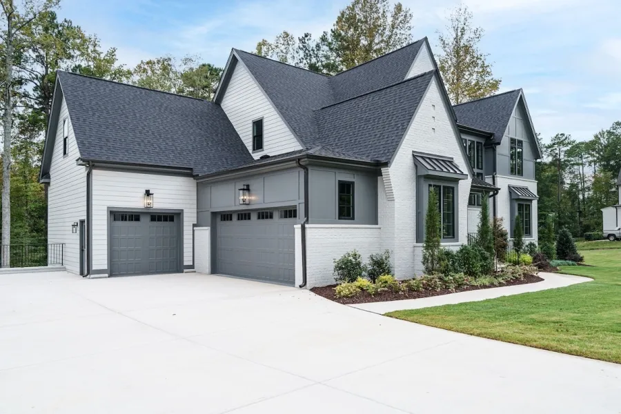 Main Images 4 – 2-Story House Plan 5950 ft², 4 Beds — 34919R
